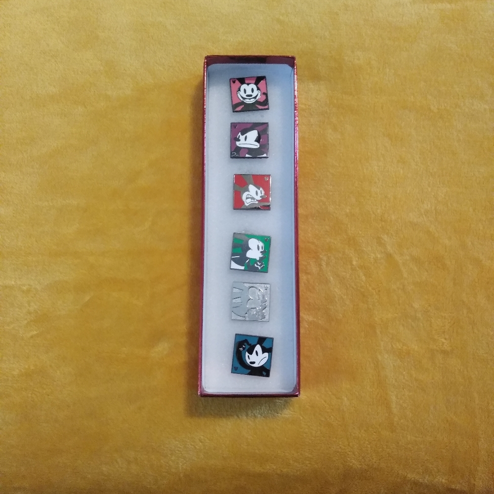 ‼️COMPLETE SET‼️Oswald the Lucky Rabbit Pin Set